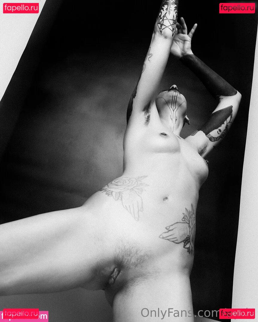 Lisbeth Nygma Onlyfans Photo Gallery 