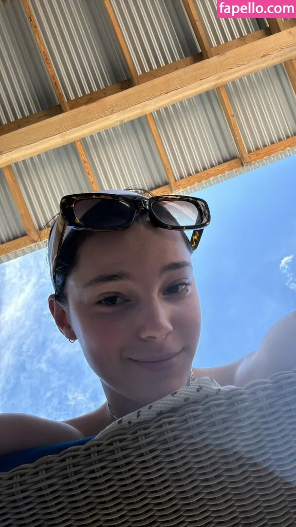 Inde Navarette Onlyfans Photo Gallery 