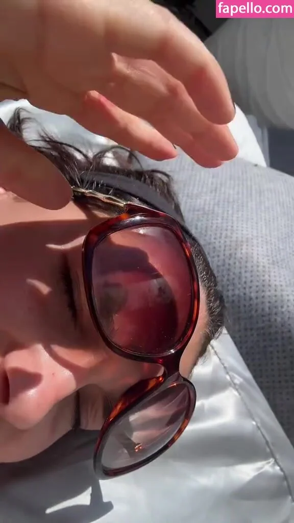 Inde Navarette Onlyfans Photo Gallery 