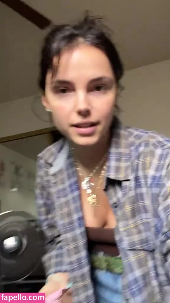 Inde Navarette Onlyfans Photo Gallery 