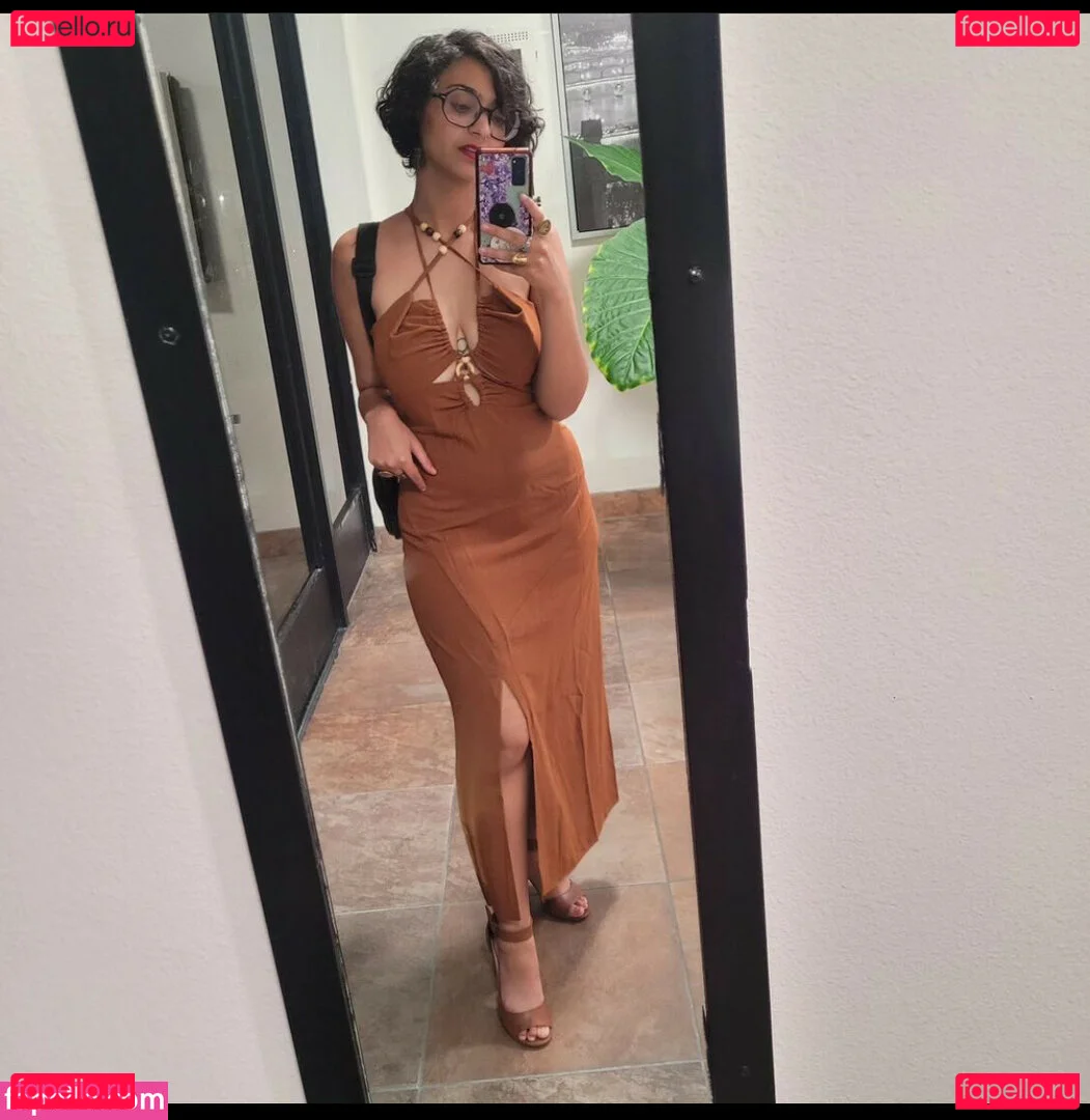 Becca Khalil Onlyfans Photo Gallery 