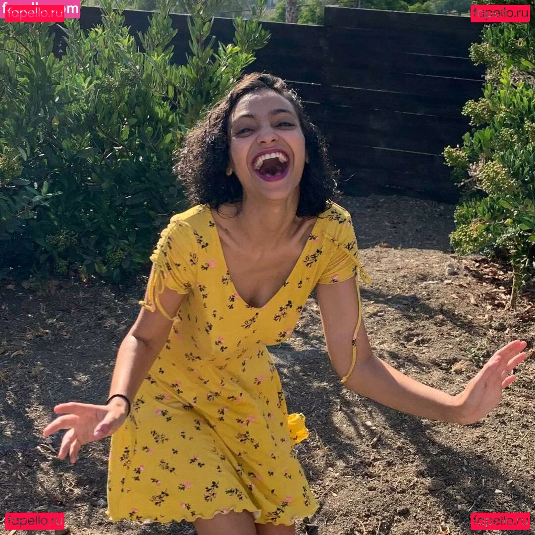 Becca Khalil Onlyfans Photo Gallery 