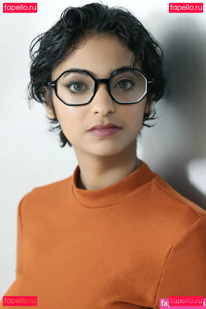 Becca Khalil Onlyfans Photo Gallery 