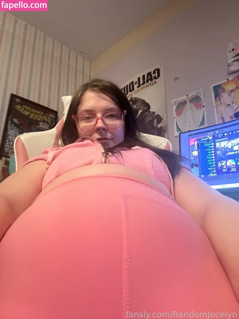 RandomJocelyn Onlyfans Photo Gallery 