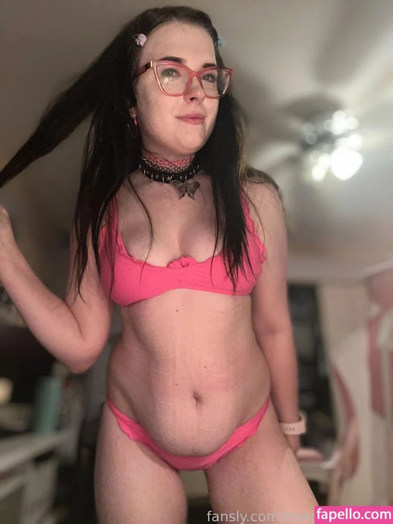 RandomJocelyn Onlyfans Photo Gallery 