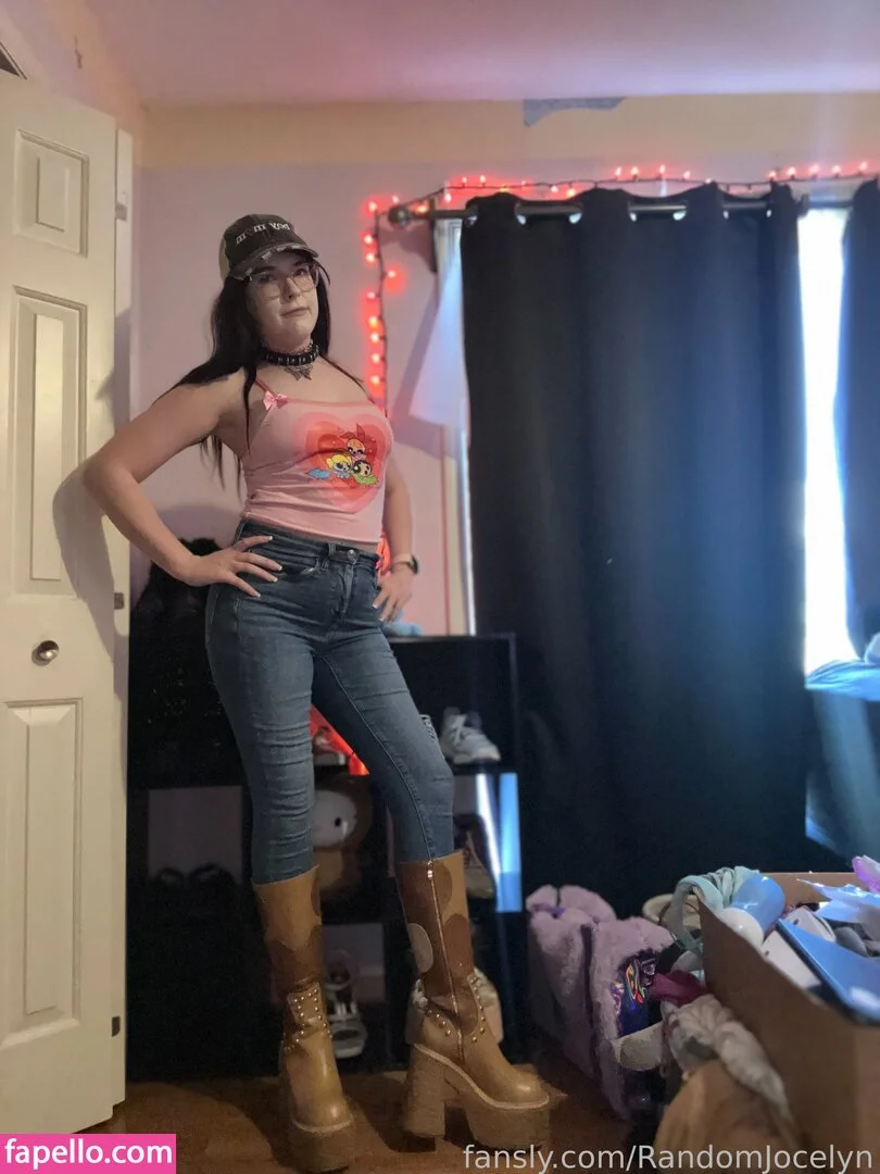 RandomJocelyn Onlyfans Photo Gallery 
