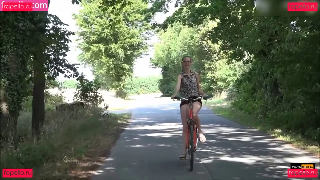 Bella Klein Onlyfans Photo Gallery 