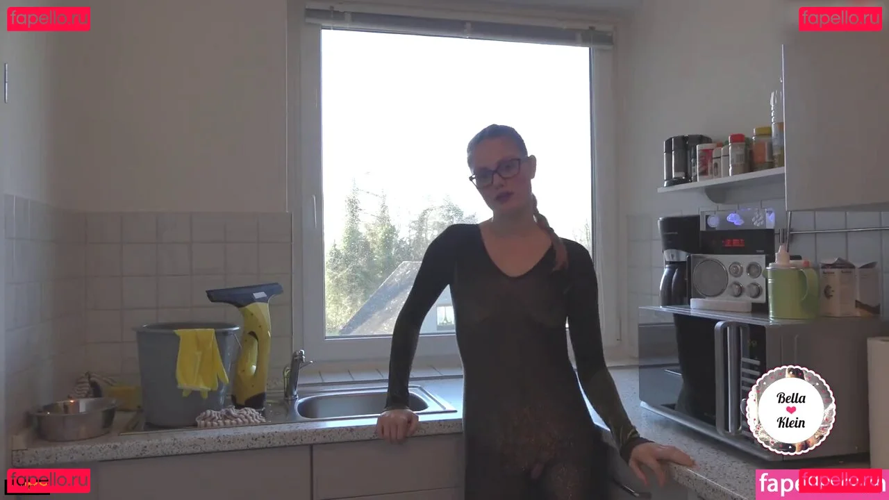 Bella Klein Onlyfans Photo Gallery 