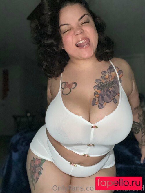 cubanaredd Onlyfans Photo Gallery 