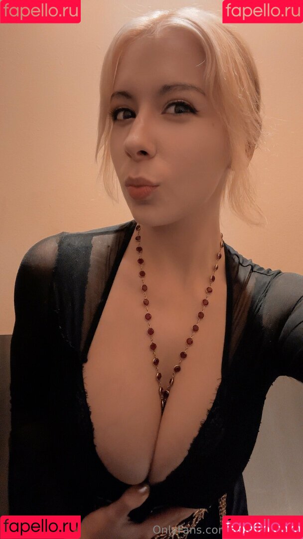 anyadaystar Onlyfans Photo Gallery 