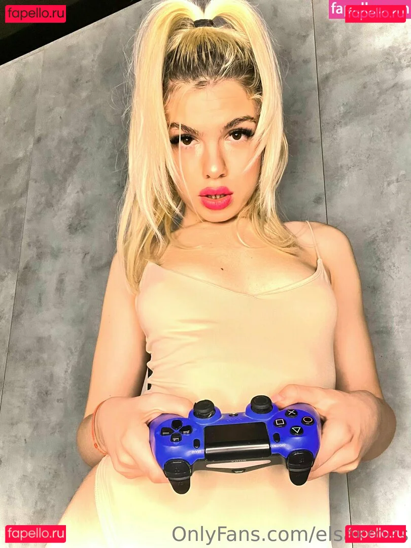 elsakroes Onlyfans Photo Gallery 