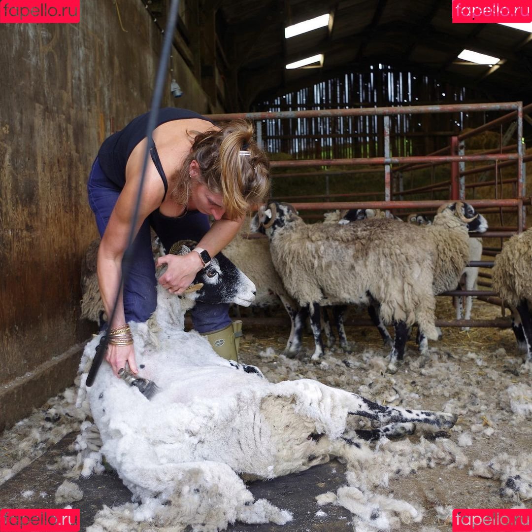 Amanda Owen Onlyfans Photo Gallery 