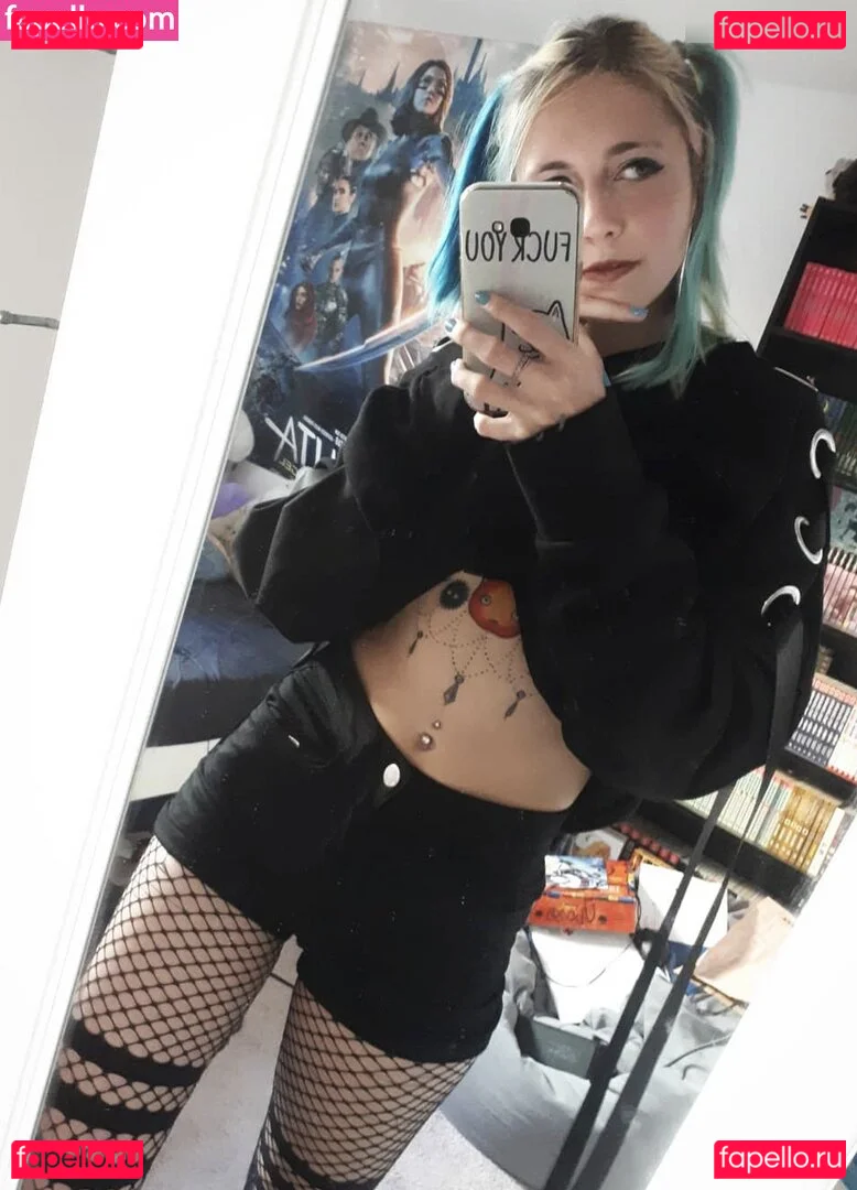 Kira Chanside Onlyfans Photo Gallery 