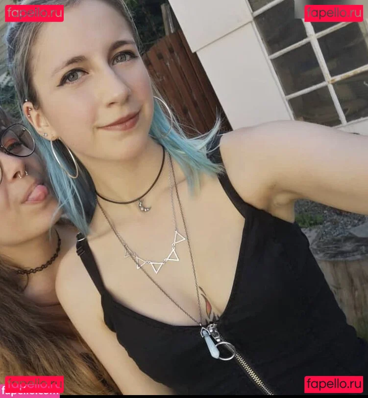 Kira Chanside Onlyfans Photo Gallery 