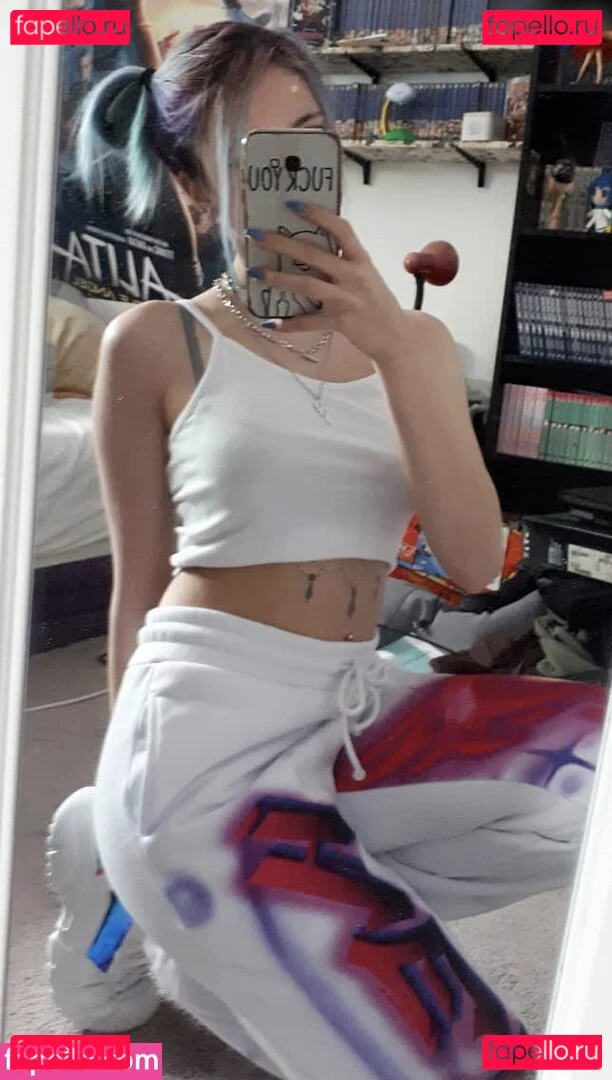 Kira Chanside Onlyfans Photo Gallery 