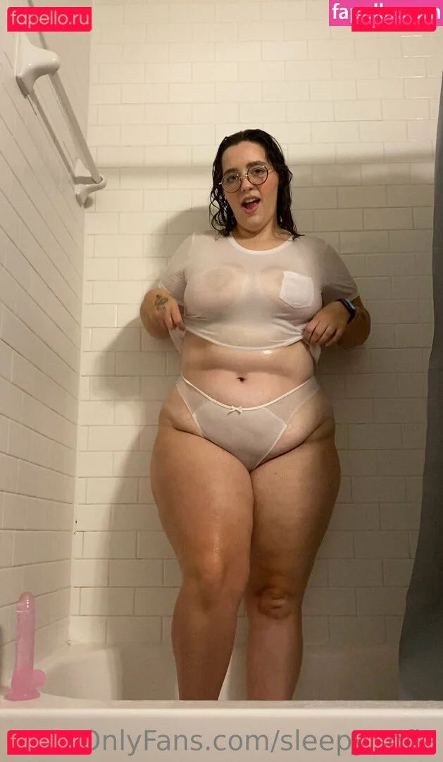 sleepy.sofia Onlyfans Photo Gallery 