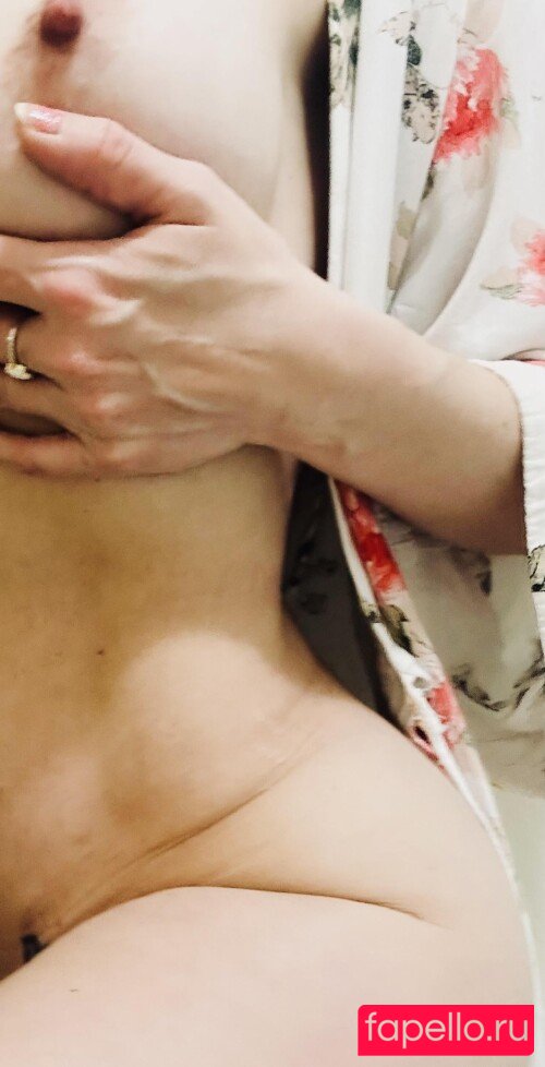 onegoodbumblebee Onlyfans Photo Gallery 