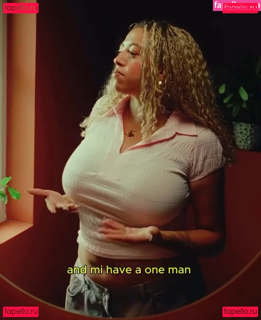 Mahalia Onlyfans Photo Gallery 