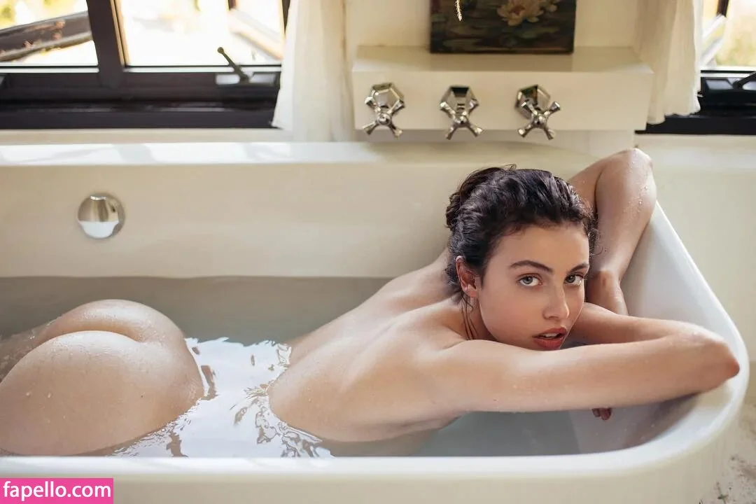 Sera Mann Onlyfans Photo Gallery 