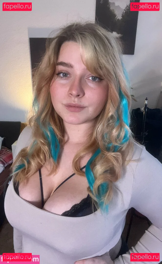 Itsschmolli Onlyfans Photo Gallery 