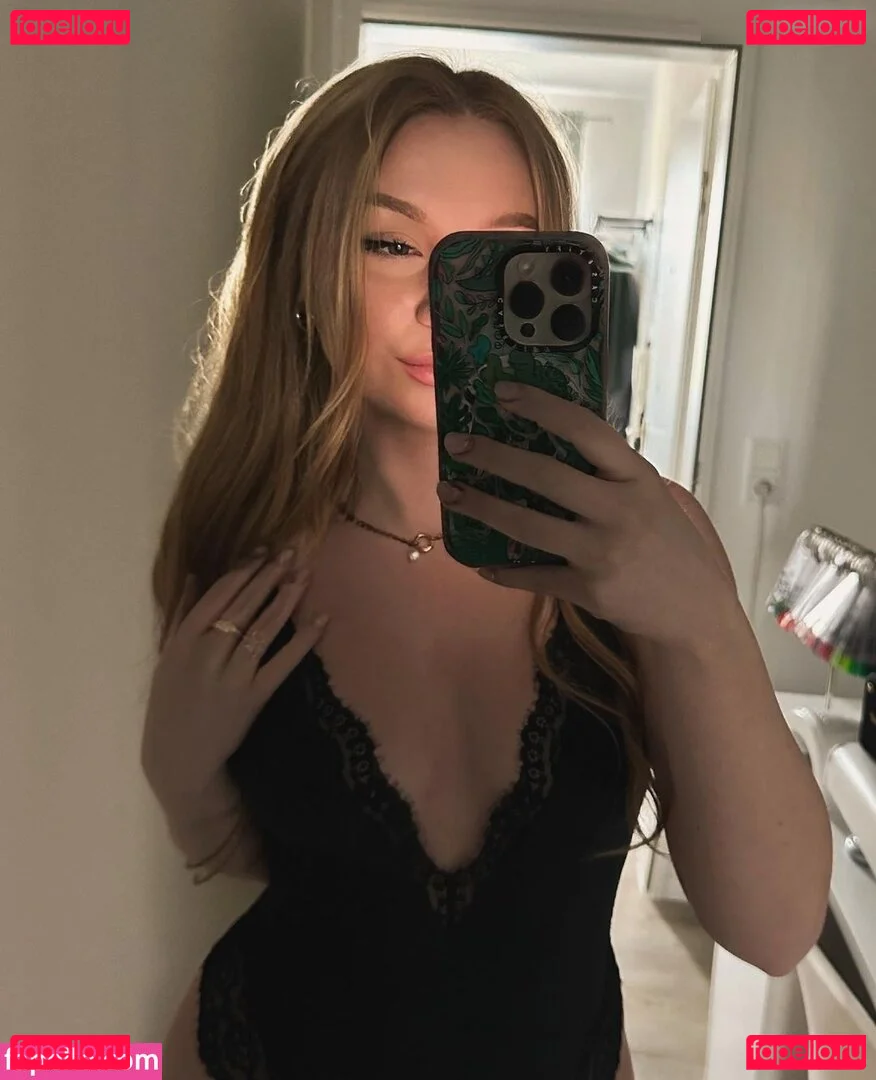 Miss Cherry Onlyfans Photo Gallery 