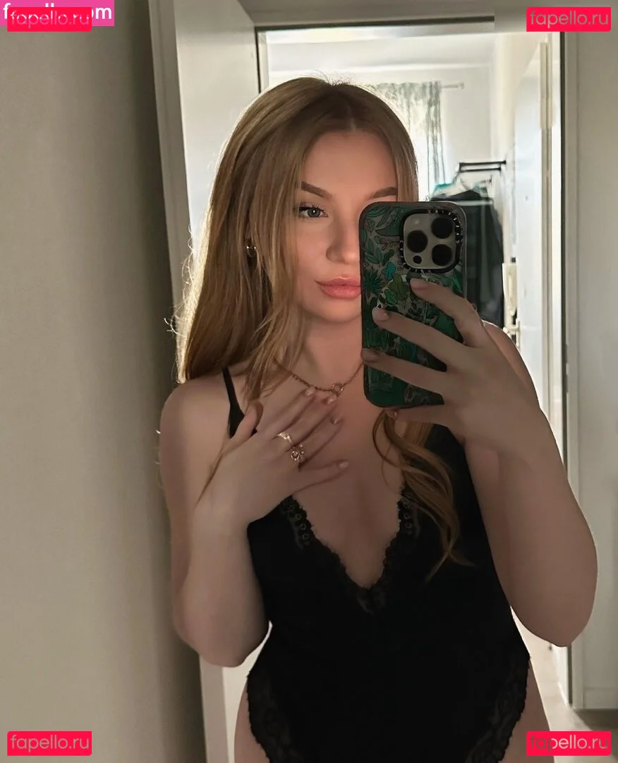 Miss Cherry Onlyfans Photo Gallery 