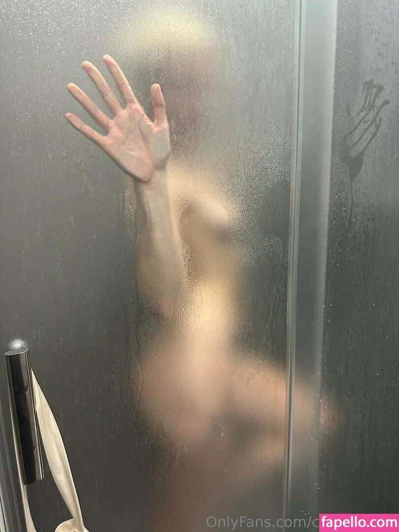 christivovk_nude Onlyfans Photo Gallery 