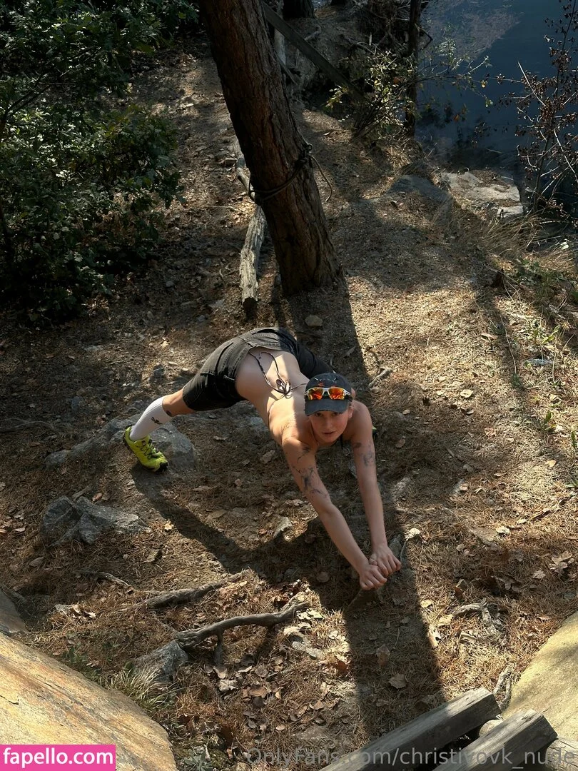 christivovk_nude Onlyfans Photo Gallery 