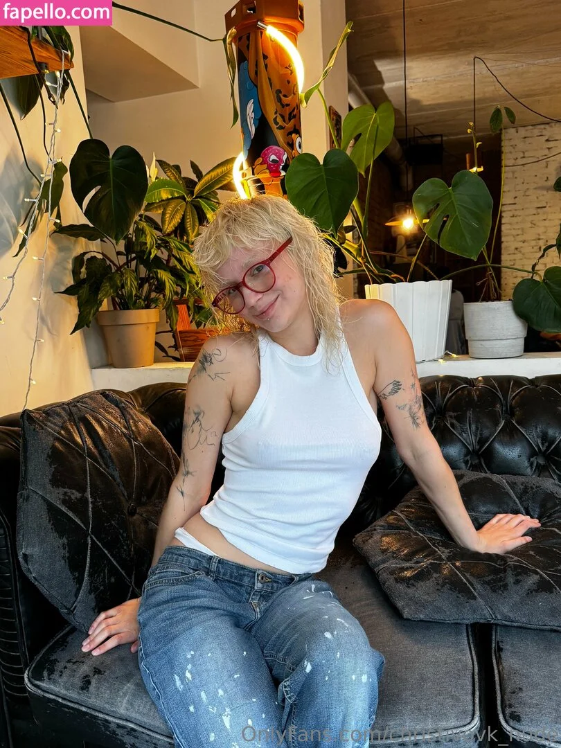 christivovk_nude Onlyfans Photo Gallery 