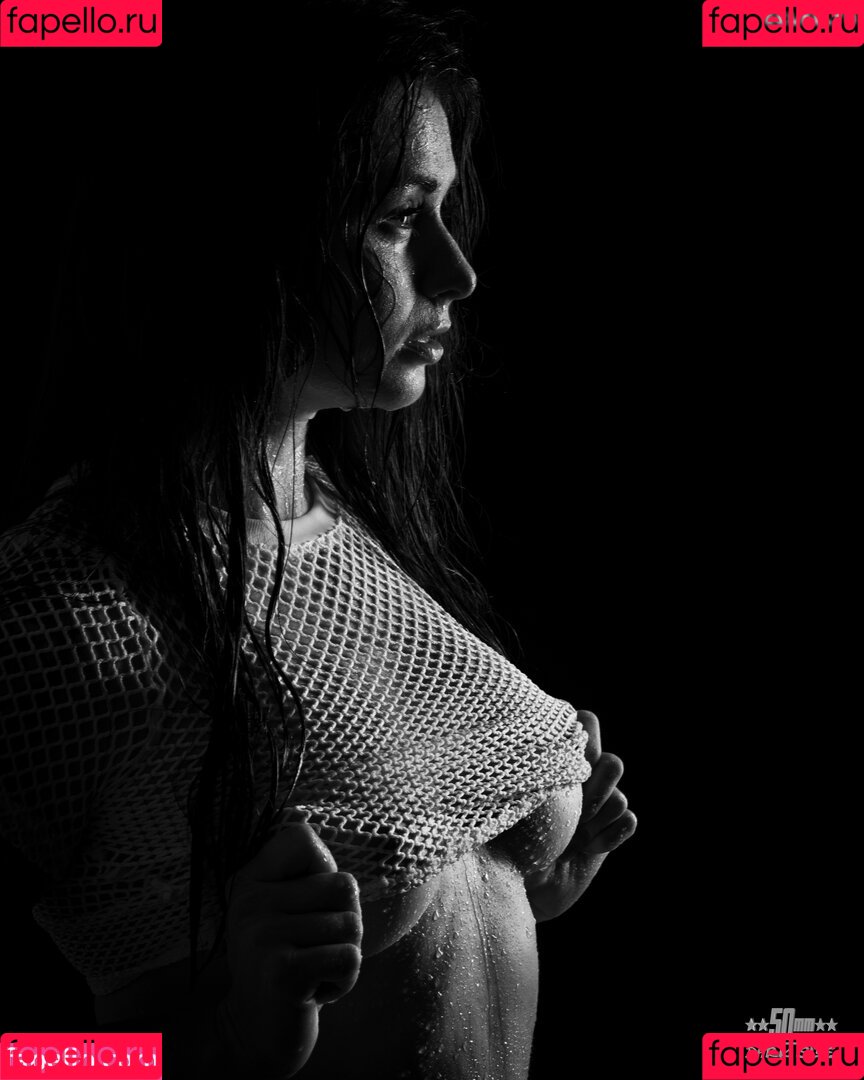 Sensualmik Onlyfans Photo Gallery 