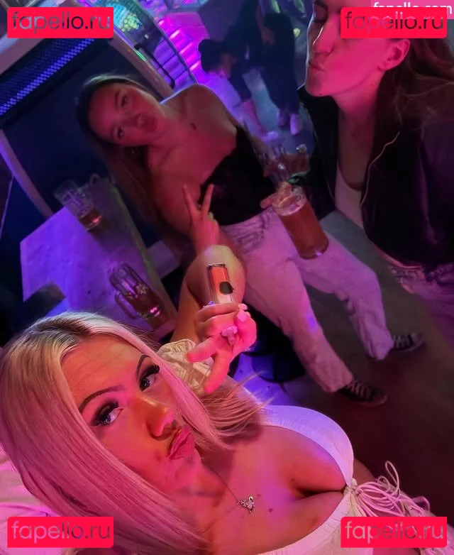 Abi Greasley Onlyfans Photo Gallery 