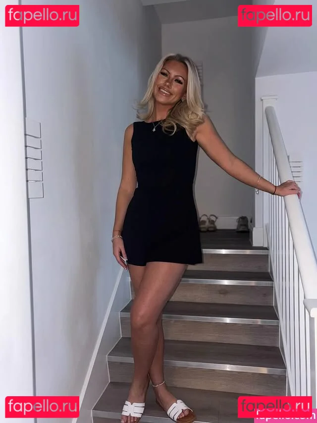 Abi Greasley Onlyfans Photo Gallery 