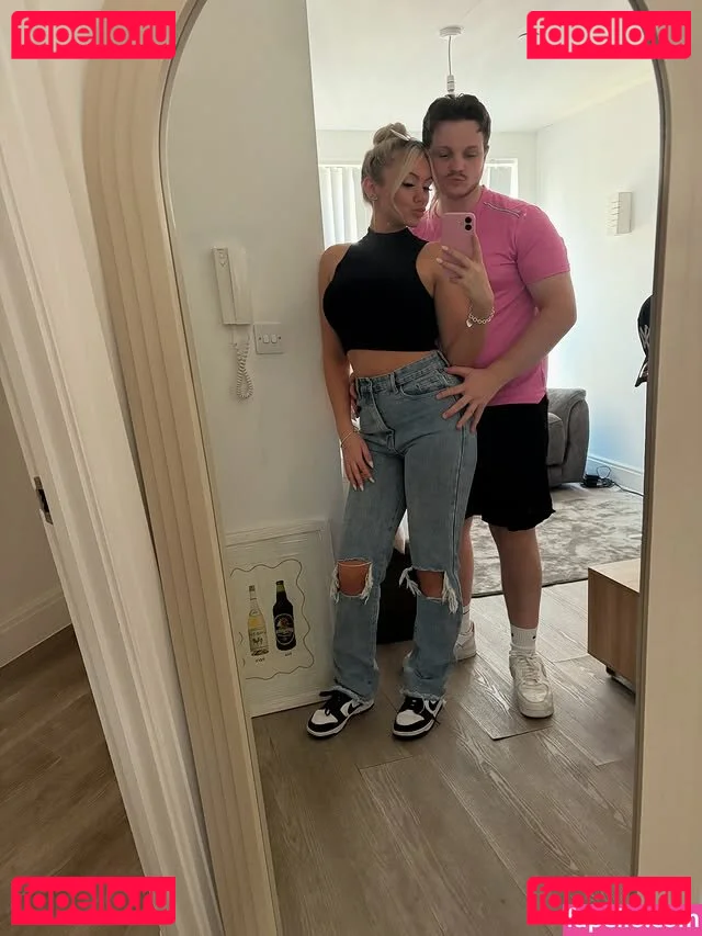 Abi Greasley Onlyfans Photo Gallery 