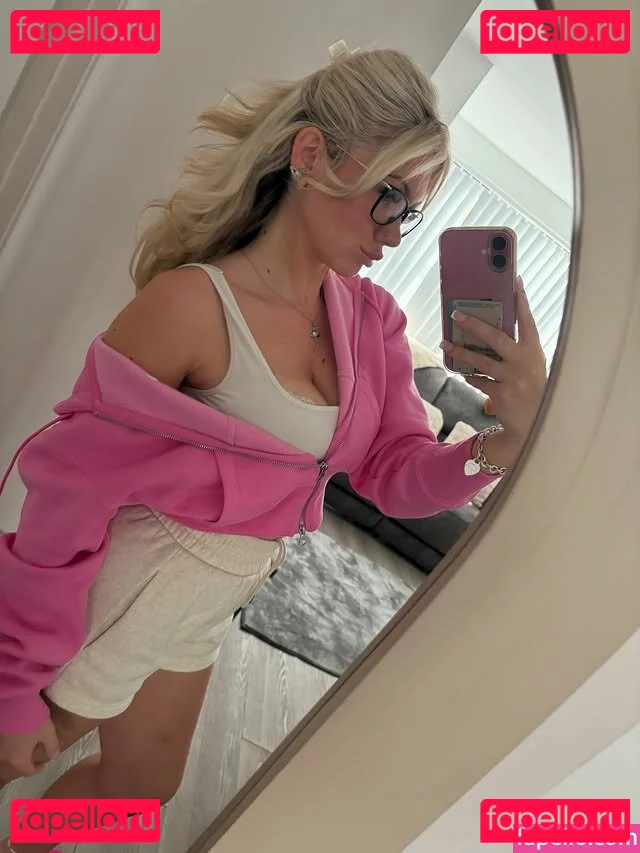 Abi Greasley Onlyfans Photo Gallery 