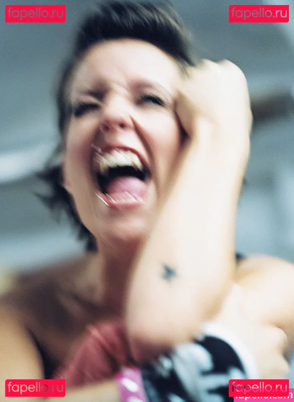 Sarah Kuttner Onlyfans Photo Gallery 