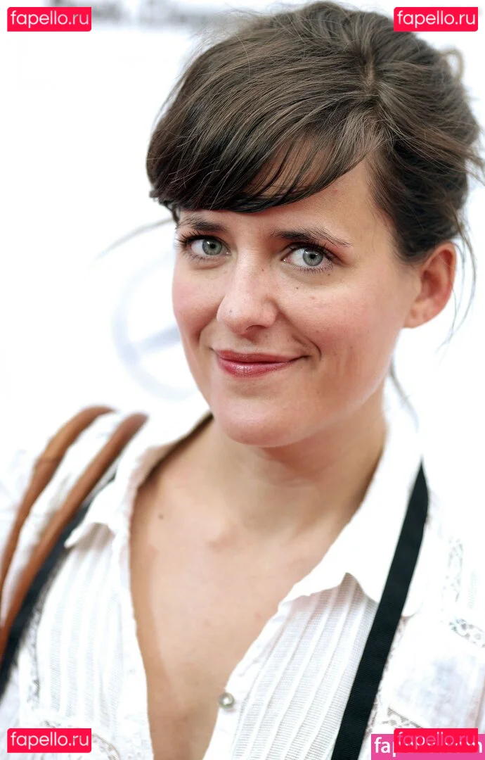 Sarah Kuttner Onlyfans Photo Gallery 