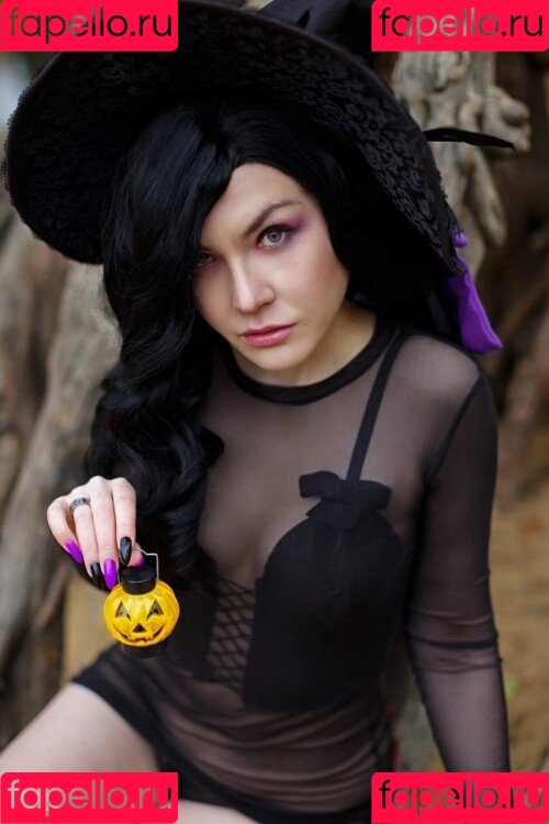 Mi2ray Cosplay Onlyfans Photo Gallery 