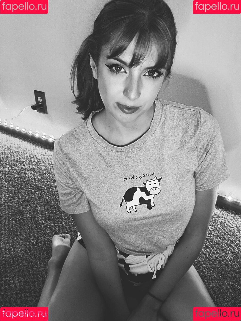 MaryMajora Onlyfans Photo Gallery 