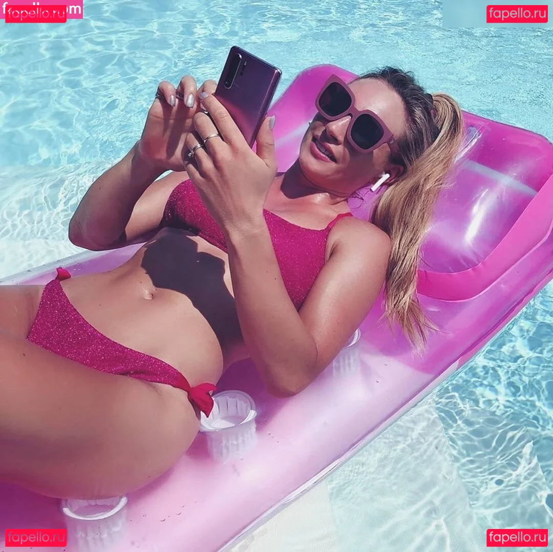 Dorothea Wierer Onlyfans Photo Gallery 