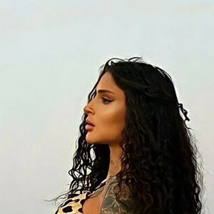 damlaozden Onlyfans Photo Gallery 