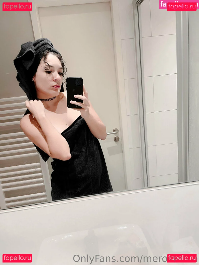 meroswitch Onlyfans Photo Gallery 