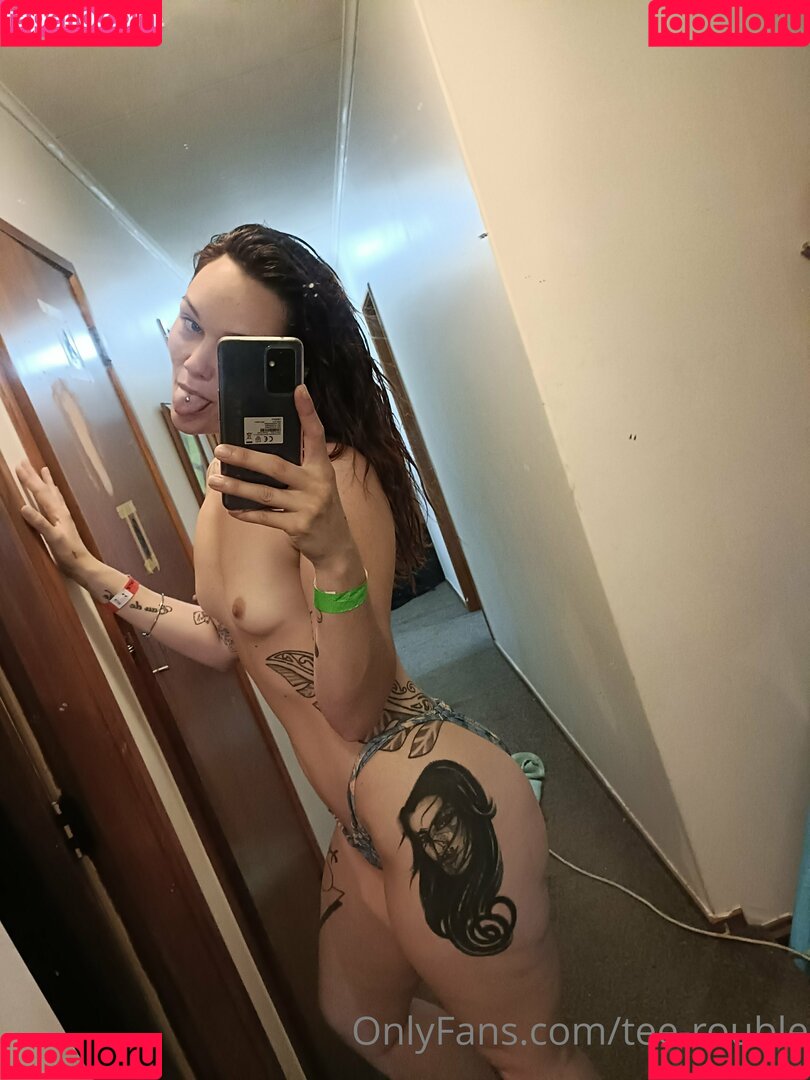 tee-rouble Onlyfans Photo Gallery 