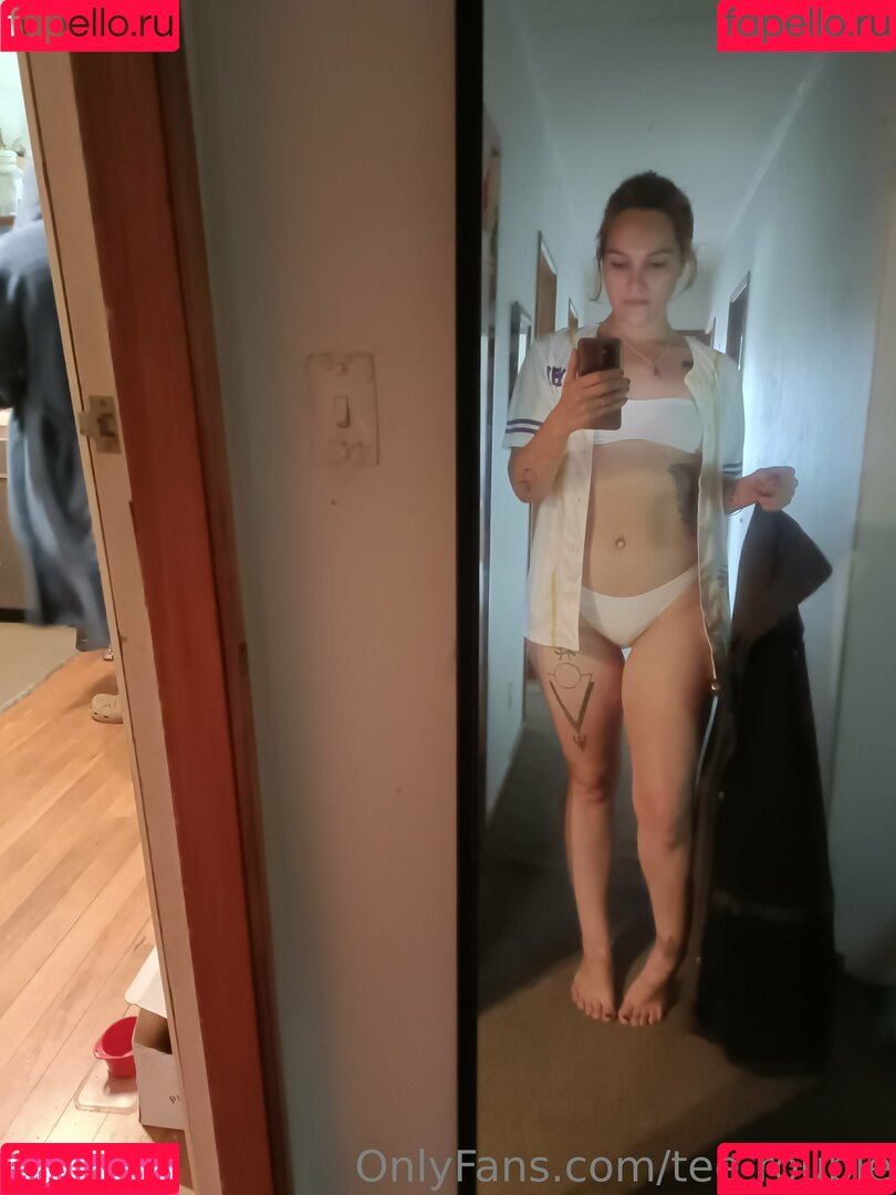 tee-rouble Onlyfans Photo Gallery 