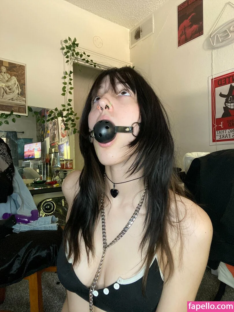 sluttycorpse Onlyfans Photo Gallery 