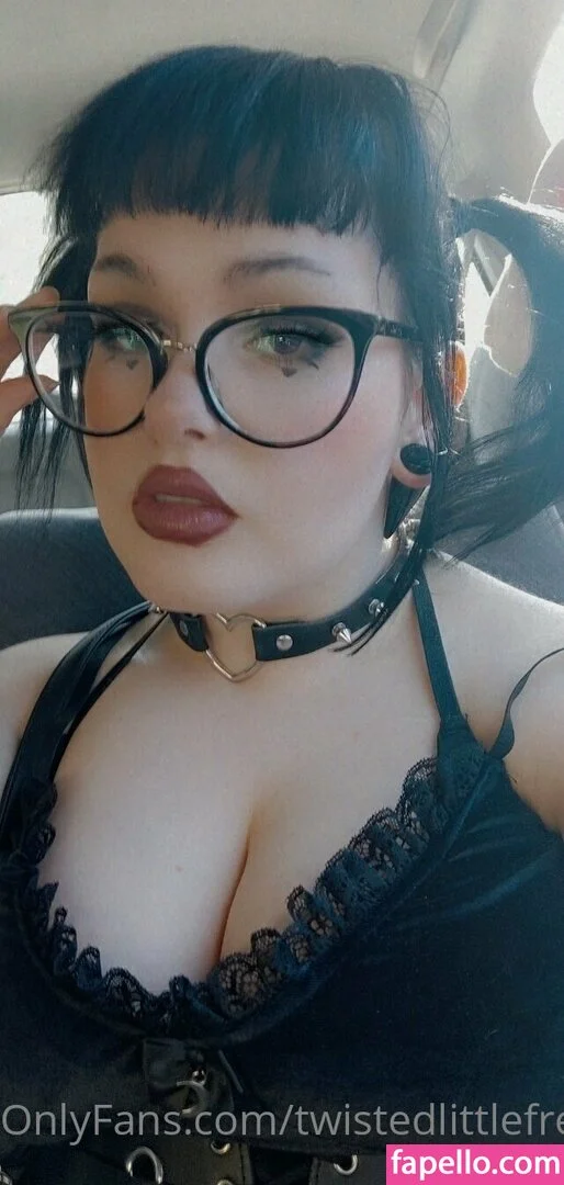 twistedlittlefree Onlyfans Photo Gallery 