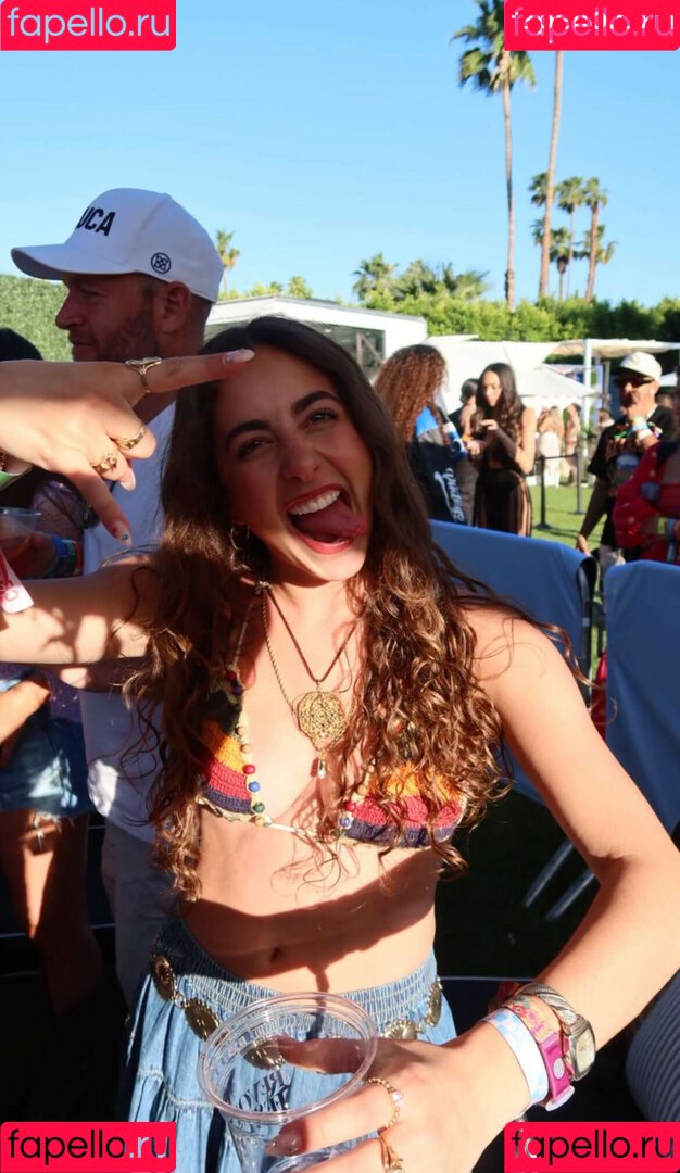 Gianina Onlyfans Photo Gallery 