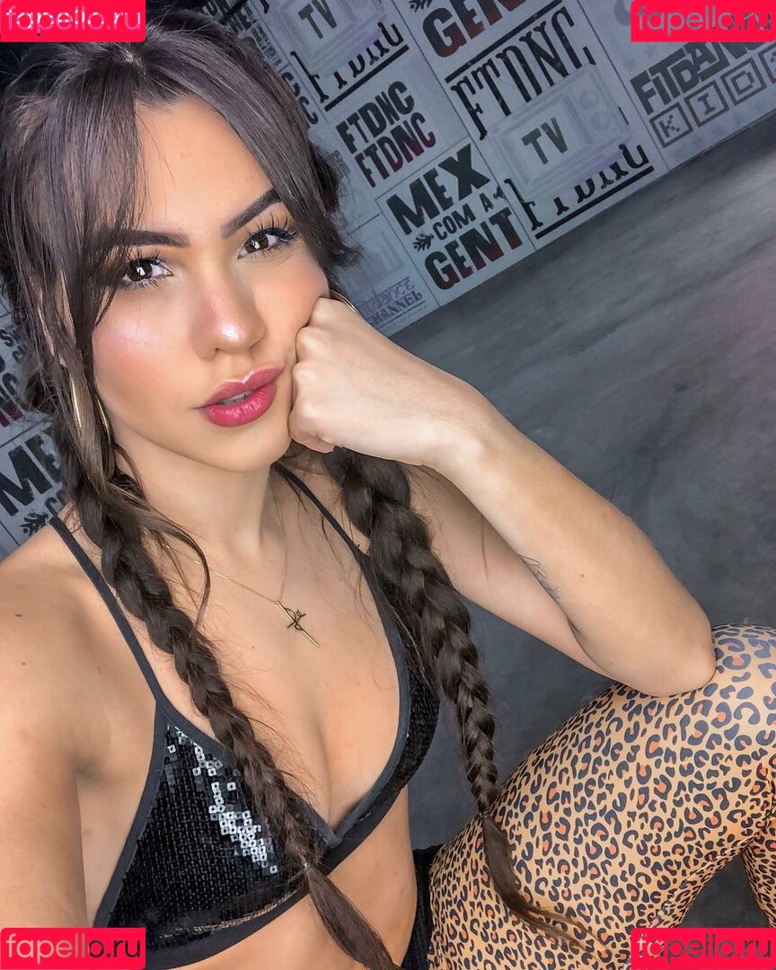 Taynah Smith Onlyfans Photo Gallery 