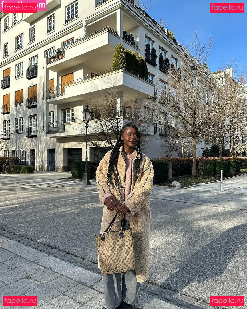 Carefreehamuyela Onlyfans Photo Gallery 