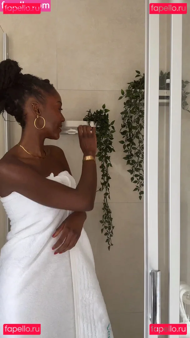 Carefreehamuyela Onlyfans Photo Gallery 