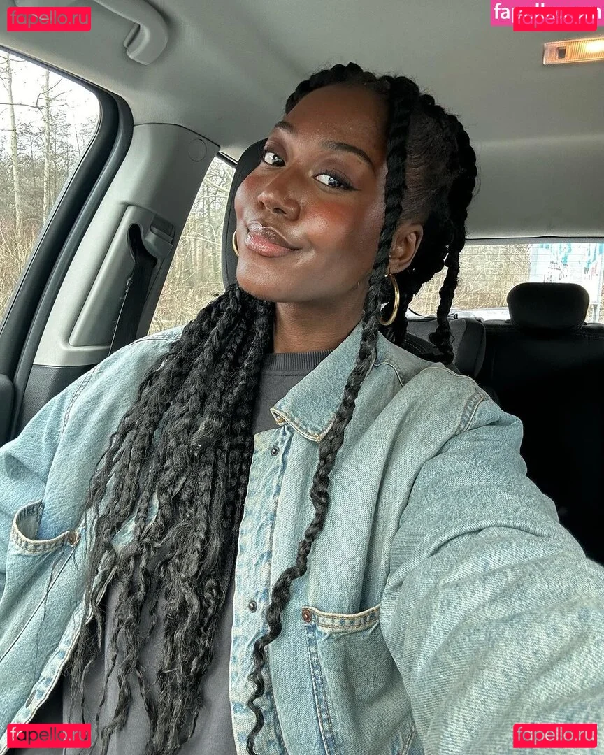 Carefreehamuyela Onlyfans Photo Gallery 